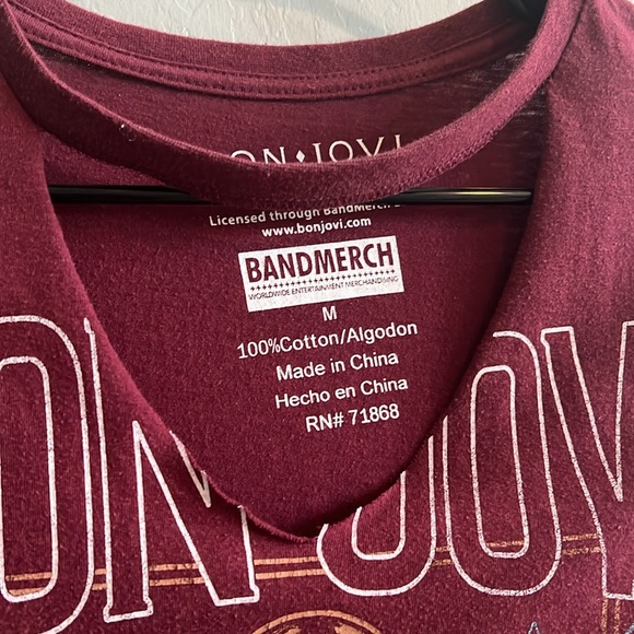 Bon Jovi band merch size medium T-shirt with cut out neck - Picture 4 of 6